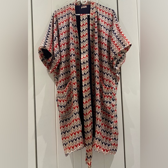 Saks Fifth Avenue Other - Vintage Saks Fifth Avenue silk robe